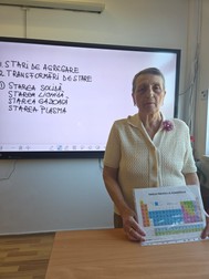 Profesoara Floarea Băluță predă chimie și fizică în regim de plata cu ora la Liceul Tehnologic „Nicolae Dumitrescu” din localitatea Cumpăna, județul Constanța. Foto: arhivă personală