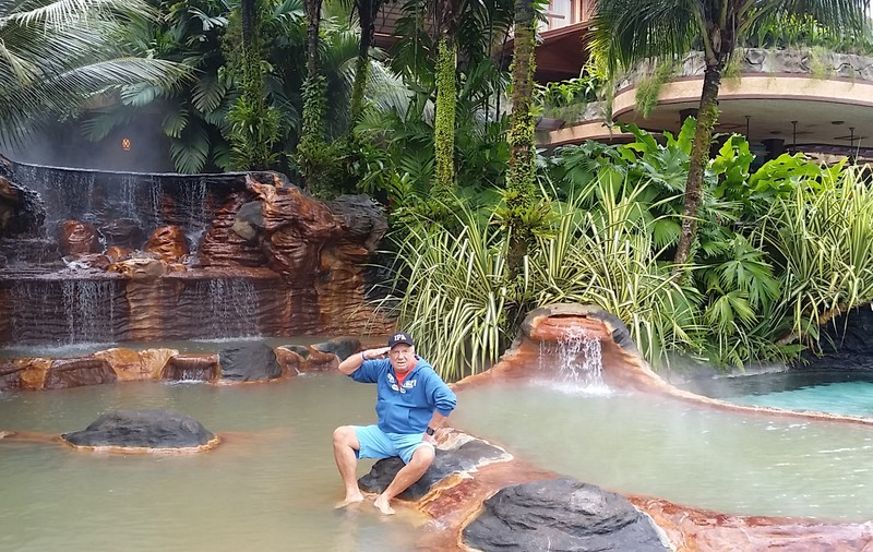 EXCLUSIV. Cornel Tăbăcaru, rezident român în Costa Rica: “Toți mă întreabă de Elena Udrea”
