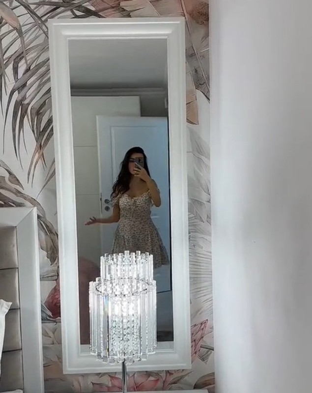 Viviana Sposub s-a mutat singură după despărțirea de George Burcea. Cum arată apartamentul pe care l-a închiriat: „E cu roz”