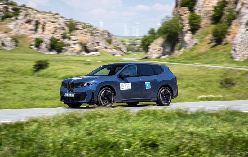 De ce BMW iX3 a câștigat Best Electric Car România 2026. Review complet cu SUV-ul electric de 80.000 de euro care arată noua direcție „Neue Klasse”