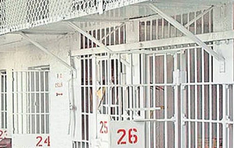 Un interlop a renovat pe banii lui închisoarea în care era arestat  