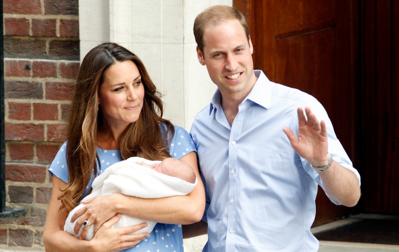 Ce se întâmplă în Marea Britanie când se naște un copil în familia regală