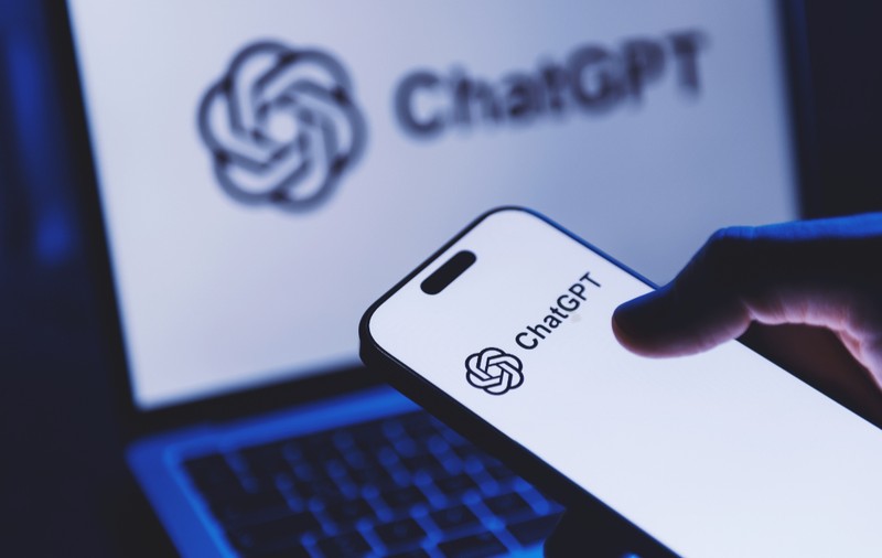 OpenAI lansează GPT-Live-1 și varianta mini: noile modele AI de voce permit conversații simultane și traducere live