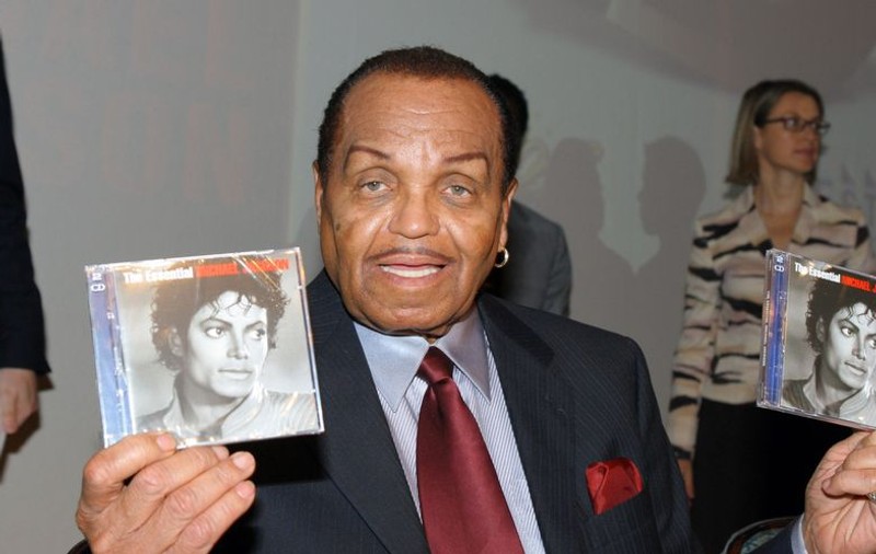 Tatăl lui Michael Jackson: "Dr. Murray e doar ţapul ispăşitor" 