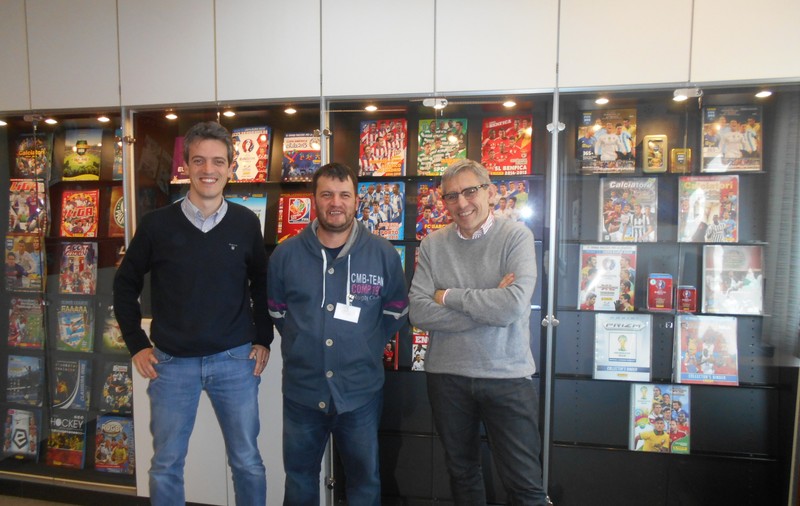 SportNews a fost în paradisul oricărui colecționar, locul unde se nasc zilnic milioane și milioane de abțibilduri: Panini Factory, din Modena, Italia. Poftiți în FABRICA DE FOTBALIȘTI!