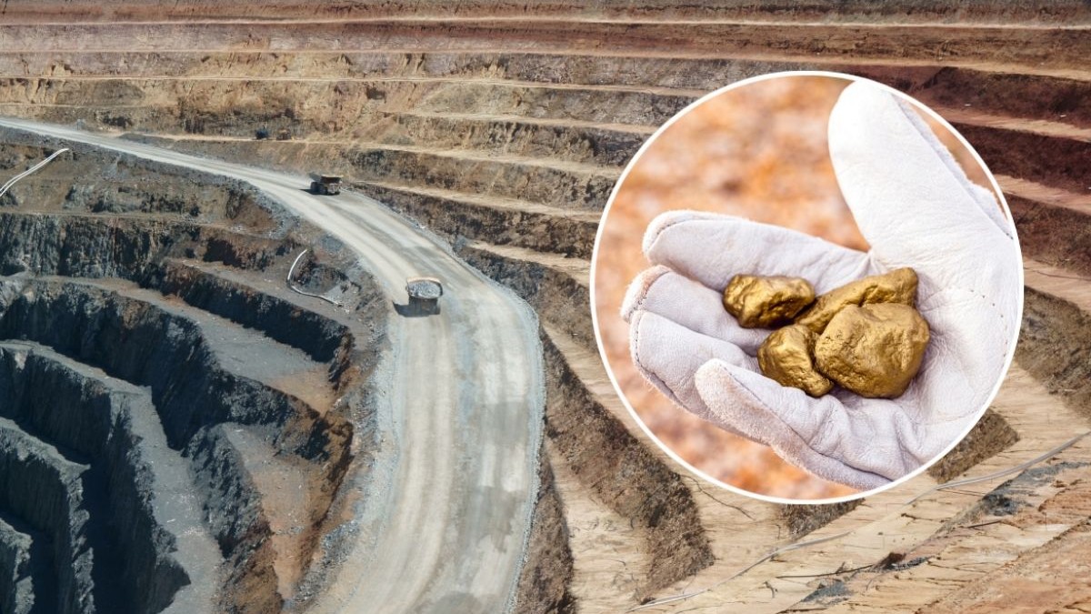 Colaj foto cu o carieră de extracție a aurului și o mână cu mănușă care ține trei pepite de aur