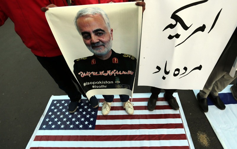 Surpriza târzie a unei eliminări strategice! Moartea generalului iranian fundamentalist Soleimani, la ordin american