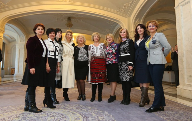 Femeile din politica românească iau atitudine! Vor să fie egale cu bărbații