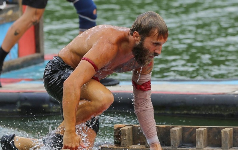Accidentarea lui Cosmin de la „Survivor România” a stârnit discuții aprinse. „Cei noi sunt convins că se bucură”