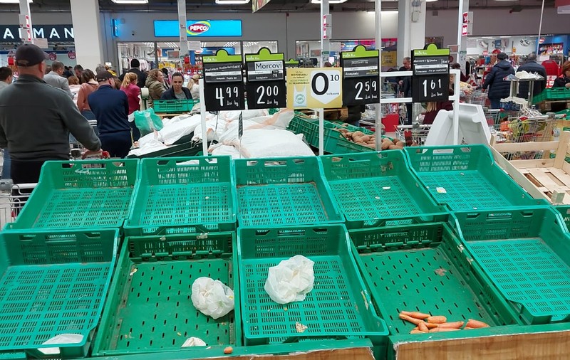 Magazinele au avut în această perioadă vânzări mai mari decât de Crăciun, la anumite categorii de produse