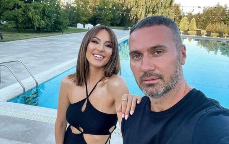 Anca Ciota, prezentatoarea Meteo de la Kanal D, este însărcinată. Solistul Phelipe va fi tată pentru prima dată