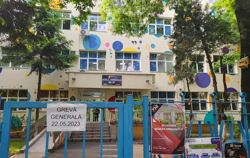Mesaj în ziua grevei generale: Și ce dacă sunt profesor și sunt plătit cât un casier? Problema e alta, dar apropo, aveți grijă ce vă doriți, să nu se îndeplinească
