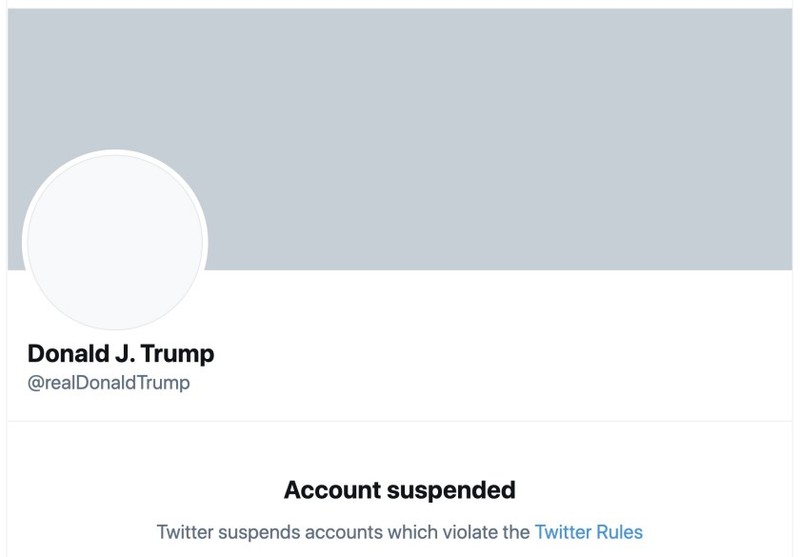 Contul de Twitter al lui Trump a fost suspendat