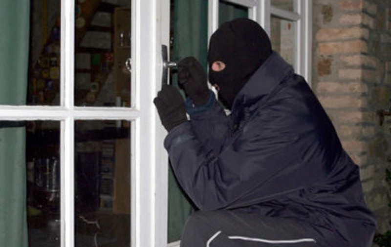 Val nemaiîntâlnit de SPARGERI. O bandă de ROMÂNI a ÎNGROZIT locuitorii din...