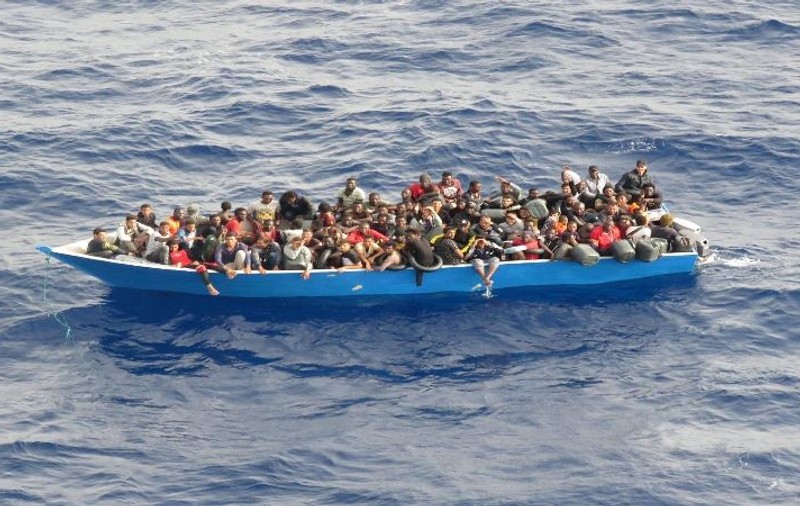 Corpurile a 28 de migranți au fost descoperite pe coasta Libiei, după ce barca lor s-a scufundat în larg