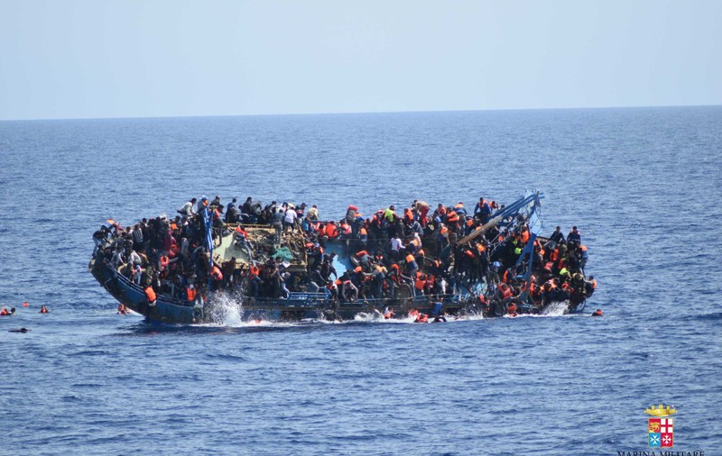 O navă cu zeci de refugiați a fost depistată la Mangalia