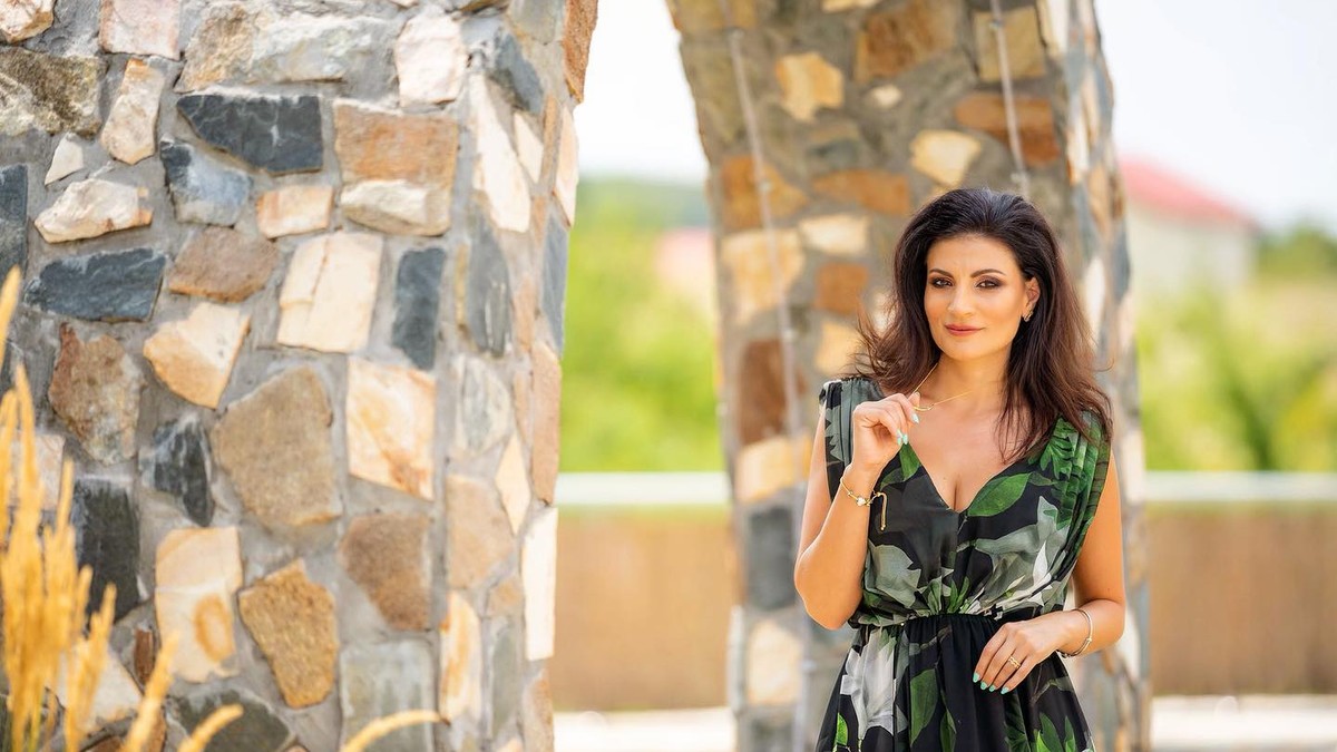 Ioana Ginghină: "Și uite că după 5-6 luni, în care parcă am trăit în iad, văd foarte bine luminița de la capătul tunelului"