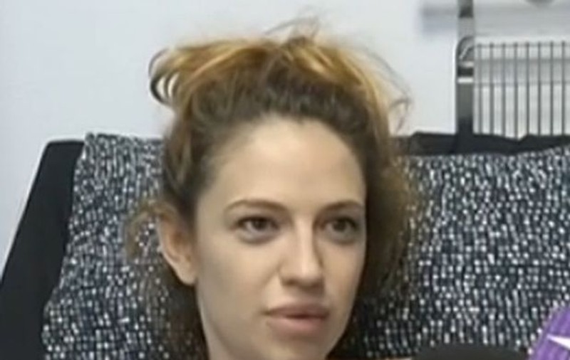 Iulia de la Abracadabra și-a pus silicoane. Sora ei, Irina, și-a mărit și ea bustul. Primele imagini