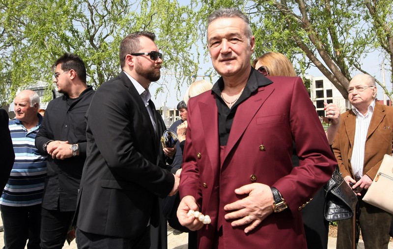 Gigi Becali a găsit stadion pentru Steaua. Nu e în București: ”Pe el nu-l interesează pe ce cadavru calcă!”