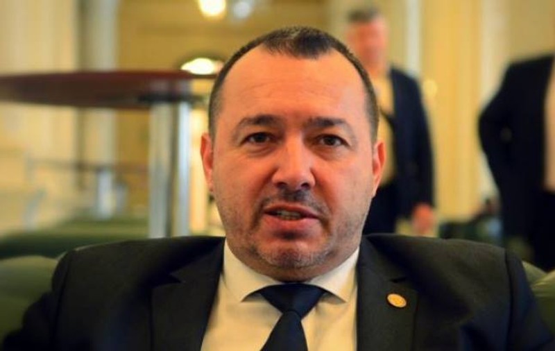 Tensiune maximă în PSD: Se cere convocarea de urgență a CEX, pentru retragerea sprijinului politic premierului Tudose