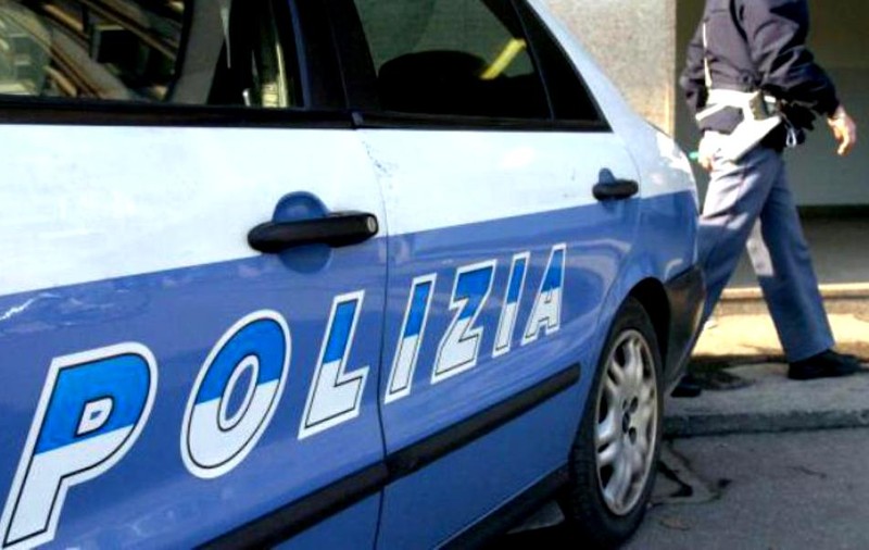 Un român a înjunghiat șoferul unui autocar în Italia, în mers. Motivul uluitor al atacului
