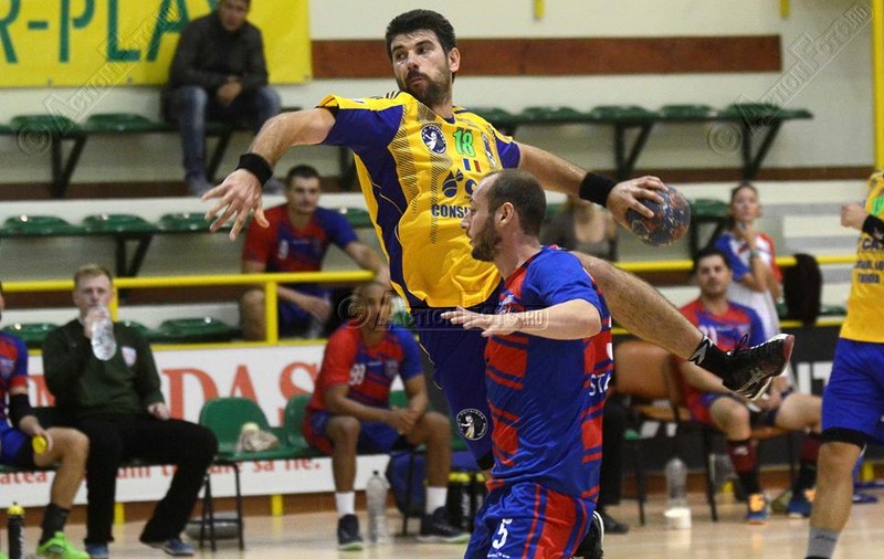 Steaua a surclasat Potaissa Turda în startul Ligii Naționale