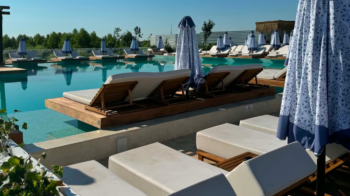 Cât costă o zi la piscină în marile orașe din România în vara lui 2026 FOTO: Diana Stamen