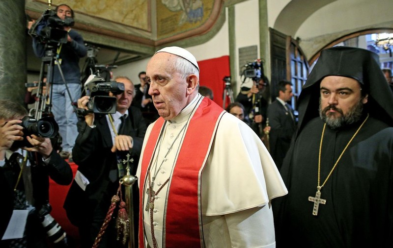 L-a supărat și l-a pedepsit! Ce i-a făcut Papa Francisc unui comandant al Gărzii Elvețiene