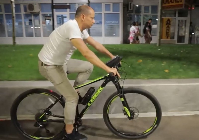 Tura lui Daniel Băluță decurge lin, fără niciun obstacol