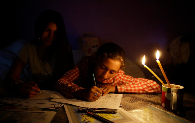 Cu ce ajută o evaluare standardizată, dacă știm că nu toți copiii pleacă cu aceeași șansă?