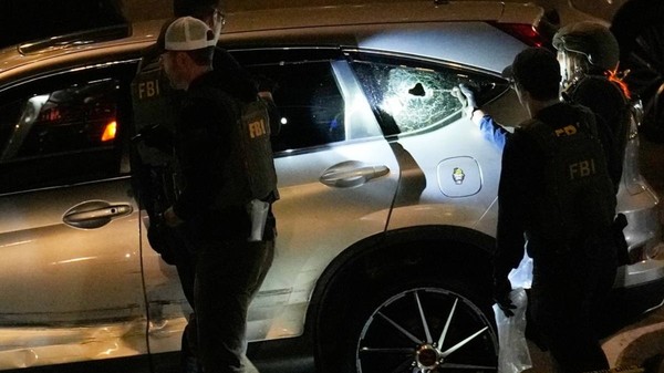 Un agent ICE îmbrăcat în civil a tras 7 focuri asupra unei mașini în care era un copil de 5 ani, la New York