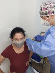 Momentul în care Nicoleta Vaia s-a vaccinat | Foto: Facebook