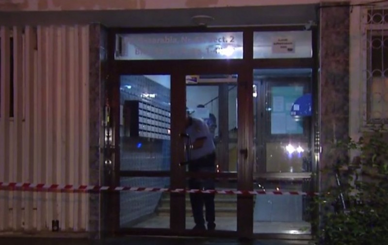Un bărbat de 56 de ani din București s-a aruncat de la etajul 11 al blocului în care locuia. Vecinii spun că intrase în depresie, după moartea soției sale