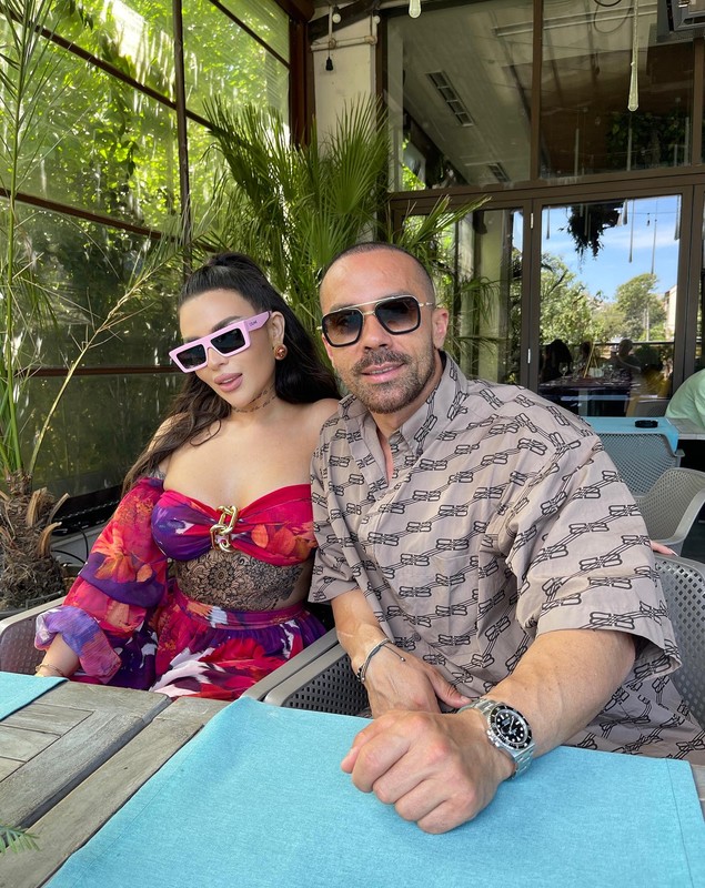 Oana Radu, noi detalii din căsnicia cu Cătălin Dobrescu. Au divorțat recent. „El nu știa că de fapt eu mergeam la terapie ca să scap de el. Cred că nu l-am iubit”