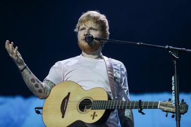 epa07618939 English singer Ed Sheeran performs on stage at Luz Stadium, Lisbon Portugal, 01 June 2019. EPA-EFE/MIGUEL A. LOPES