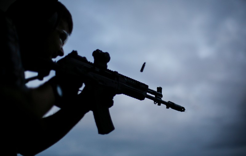 Doi austrieci, tată și fiu, condamnaţi la închisoare pentru că furnizau arme mafiei italiene
