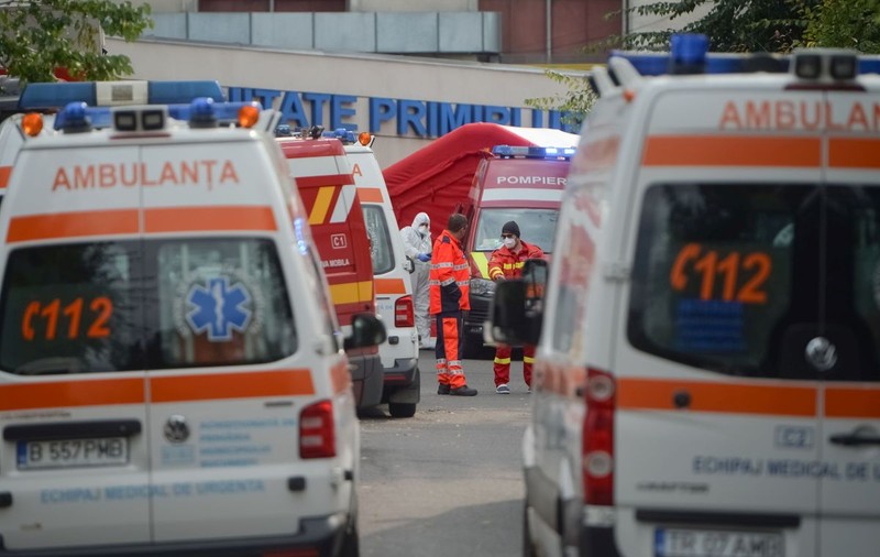 Aproape 20.000 de noi infectări cu COVID în ultimele 24 de ore, nou record în pandemie