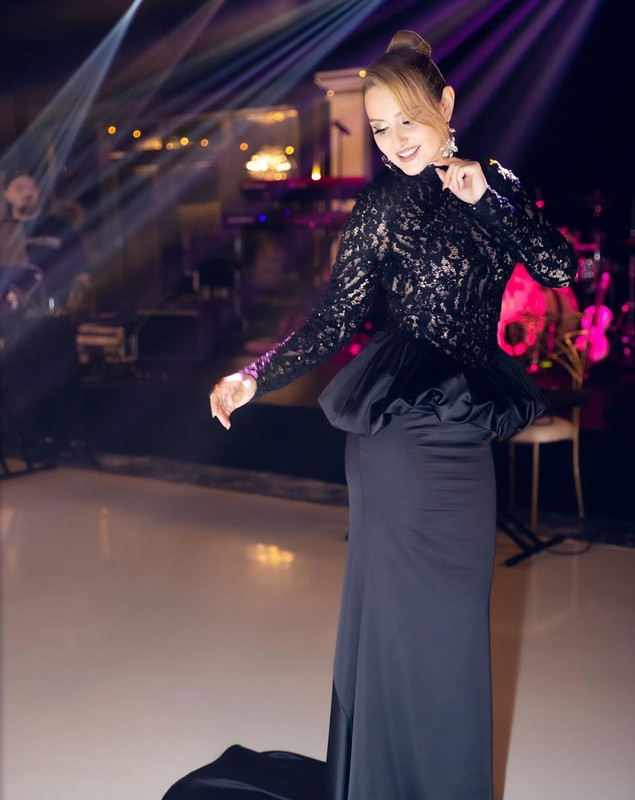 Cum a apărut Alina Sorescu la nunta lui Marian Drăgulescu cu Simona Carmen. Cântăreața a avut și un mesaj după eveniment