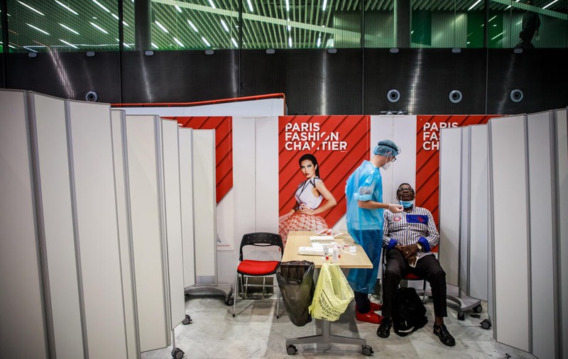 Franța introduce testarea obligatorie în aeroporturi pentru cetățenii non-europeni