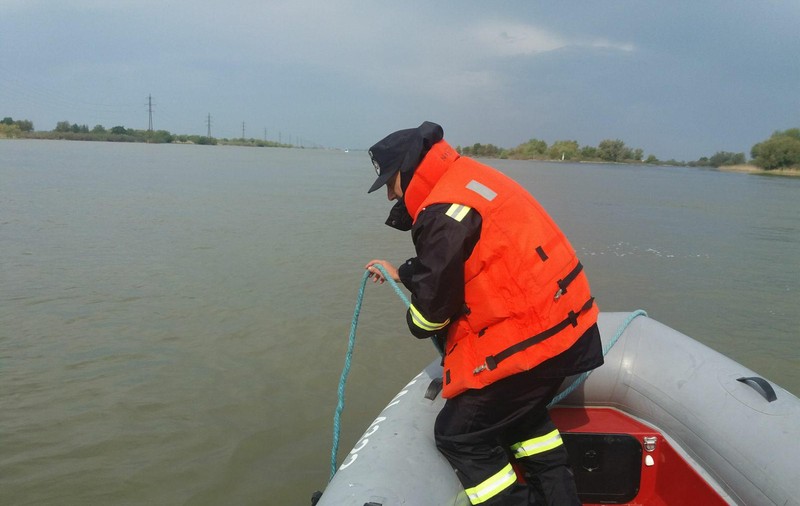 Băiat de 15 ani, căutat de pompieri în Mureș