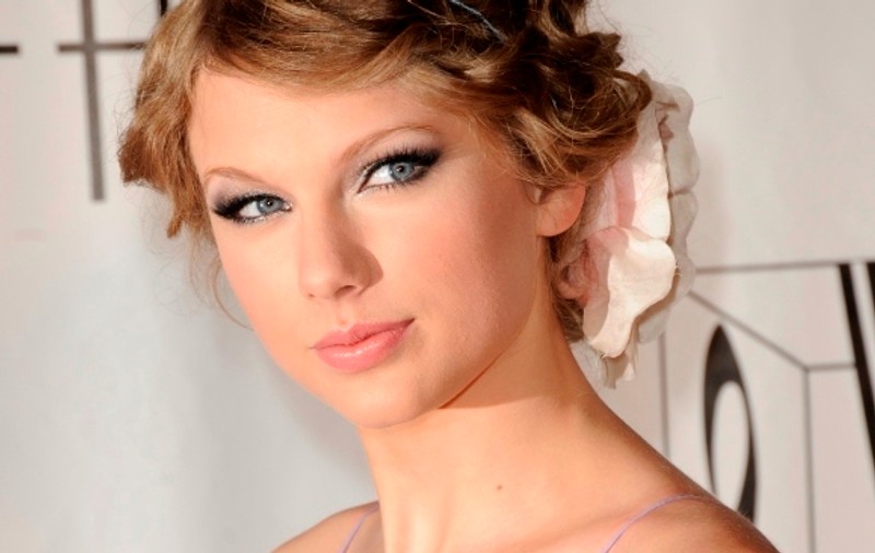 Taylor Swift, despre cântecul scris de Kanye West pentru ea: "Să şi-l bage undeva"