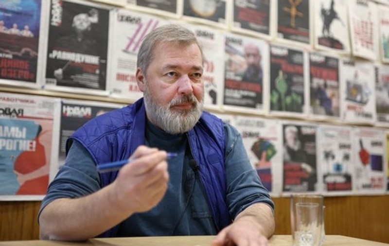 Ziarul rus independent Novaia Gazeta încetează relatările despre războiul din Ucraina și șterge mai multe articole. Jurnaliștii săi riscă de acum 15 ani de închisoare
