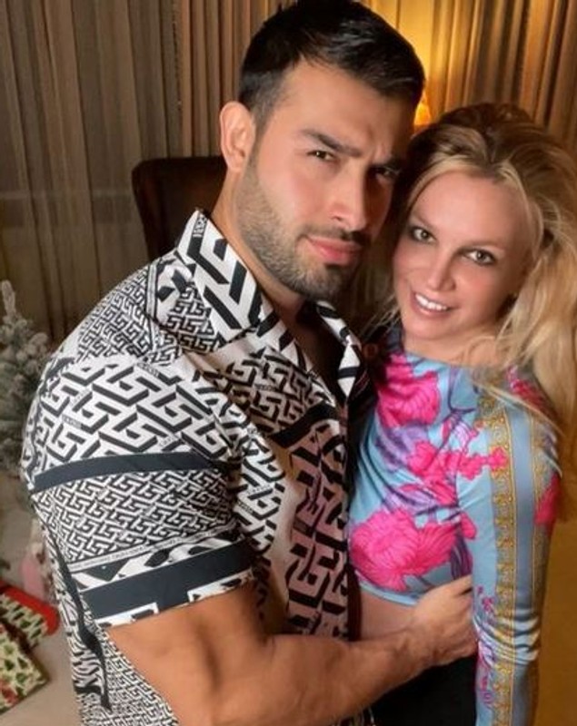 Britney Spears și Sam Asghari divorțează după 14 luni de căsnicie. Artista și-a angajat deja avocați