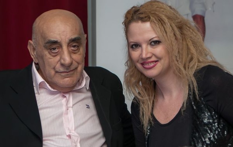 Viorel Lis, TIMID lângă două negrese GOALE-PUŞCĂ. OANA: "Probă de divorţ" | FOTO