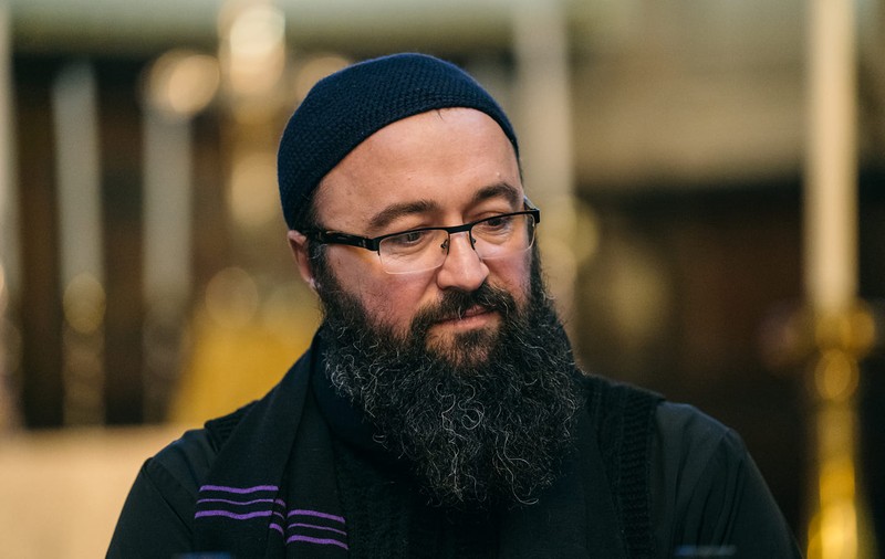 EXCLUSIV. O femeie acuză că preotul Visarion Alexa a violat-o chiar în chilia în care spovedea. Publicăm dovada că i-a spus unui alt preot foarte cunoscut, dar acesta a tăcut. Ce spune avocatul lui Alexa