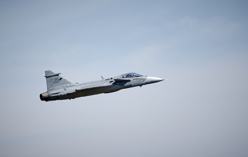 Ucraina va primi pentru prima dată avioane de luptă Gripen de generația a 4-a din Suedia
