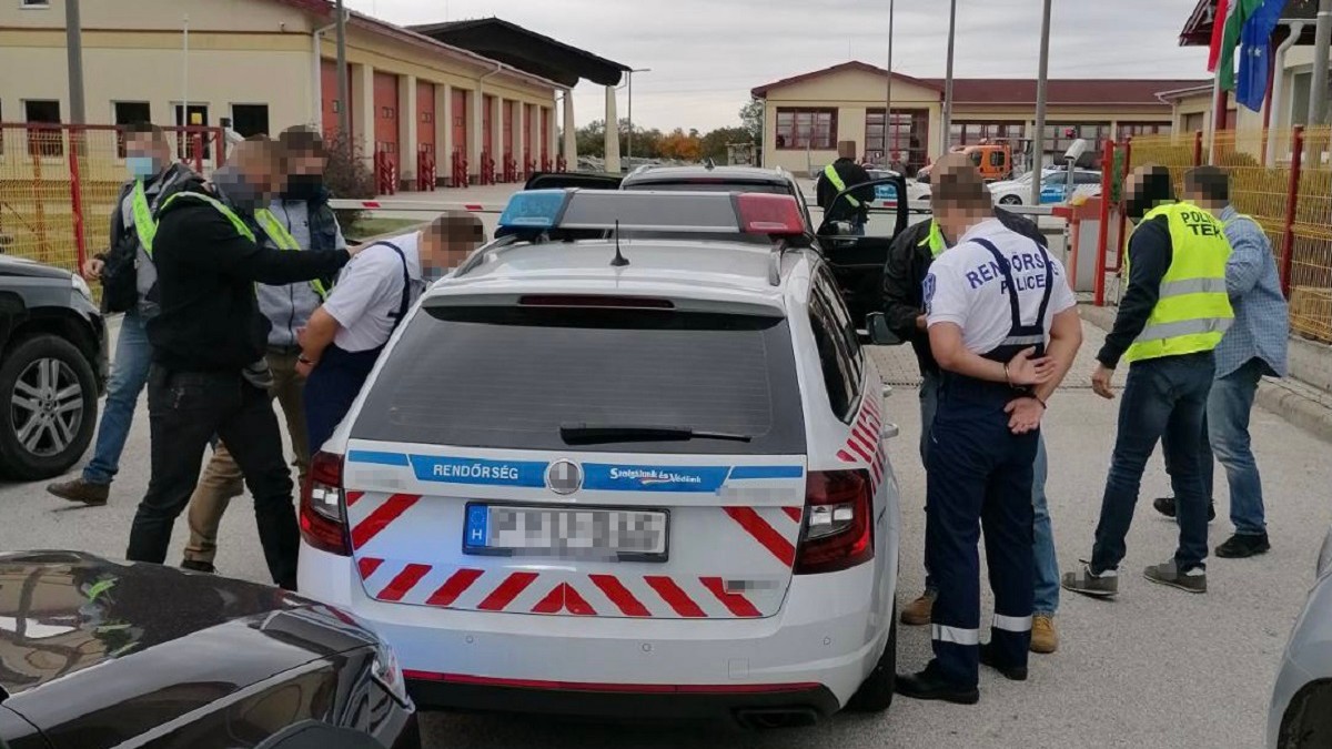 Polițiști maghiari
