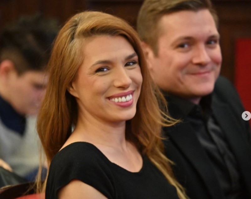 Cine este iubitul Soranei Darclee, solista de la A.S.I.A. Primele imagini cu cei doi îndrăgostiți. „Oare câte mii de vieți am trăit deja împreună?”