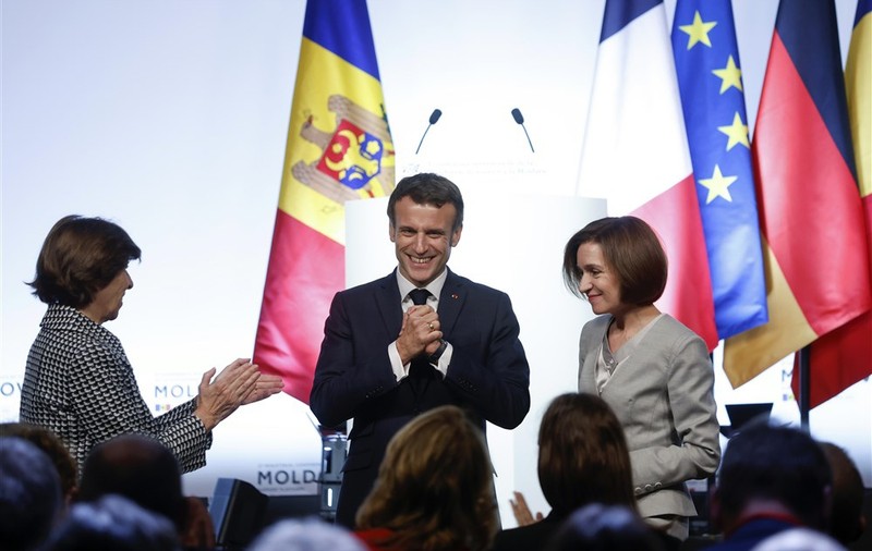 Republica Moldova va primi 100 milioane de euro pentru a face față consecințelor războiului din Ucraina, anunță Macron