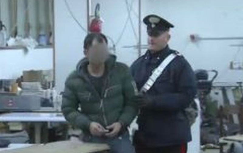 STRIGĂTOR LA CER! MUNCITORI români ÎNFOMETAŢI şi EXPLOATAŢI în Irlanda. "Vă e foame? MÂNCAŢI PIETRE!"